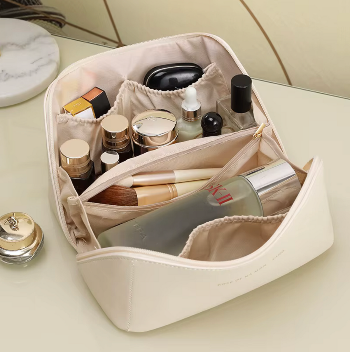 180° Flat-Lay Cosmetic Bag - Cream interior open